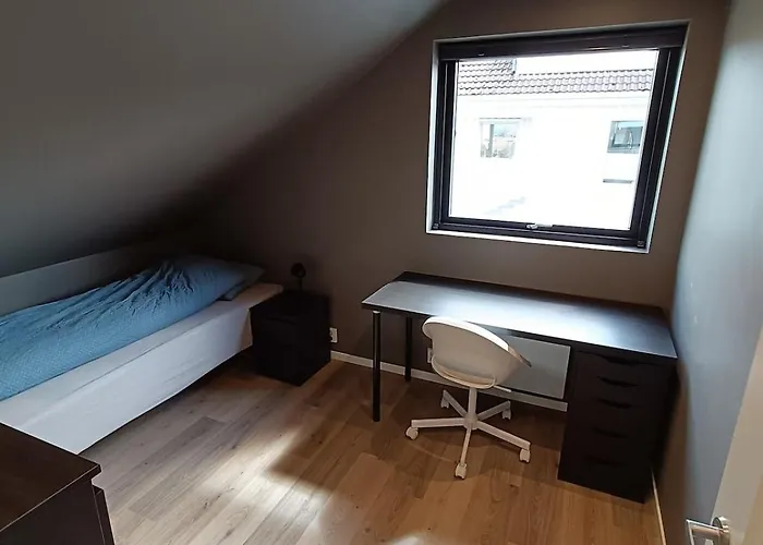 Centrally Located New Stavanger